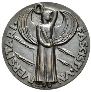 obverse: Medaglie Italiane – Regno d’Italia - Vittorio Emanuele III (1900-1945) - Ventennio Fascista – GUF - Firenze.  Medaglia statica emessa per i Littoriali del 1934 svolti a Firenze. Al dritto testa di uomo volta a s. su fascio littorio verticale intorno legenda LITTORIAALI CVLTVRA ED ARTE FIRENZE nel campo legenda incisa ANNO XII E F. Al rovescio legenda FASCISTI VNIVERSITARI, la figura della Vittoria ad ali spiegate di fronte regge fascio e serto di alloro in basso a s. G MANNVCCI. Opus Giannetto Mannucci. Realizzata in bronzo (AE) (Ø 34.1mm, 25.1g.). Riferimenti Casolari XII-61. Conservazione SPL/FDC.  