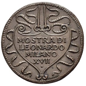 reverse: Medaglie Italiane – Regno d’Italia - Vittorio Emanuele III (1900-1945) - Ventennio Fascista – Leonardo da Vinci. Medaglia non portativa emessa nel 1939 a ricordo della mostra delle invenzioni di Leonardo da Vinci svoltasi dal 9 maggio al 22 ottobre al Palazzo dell’Arte a Milano Fa parte di una miniserie emessa per l’evento. Al dritto legenda BEATRIX SEANGLA ESTENSIS DVCISA croce, entro cerchio busto di Beatrice d’Este a s. con capelli raccolti a coda. Al rovescio entro targa a cuore bordata da nastri svolazzanti legenda MOSTRA DI LEONARDO MILANO XVII in basso a d. JOHNSON. Opus Stefano Johnson. Realizzata in bronzo (AE) (Ø 26.1mm, 9.3g.). Conservazione FDC.  