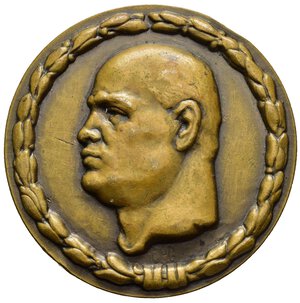 obverse: Medaglie Italiane – Regno d’Italia - Vittorio Emanuele III (1900-1945) - Ventennio Fascista – Benito Mussolini - Autorità Ordine Giustizia – Molto Rara (RR). Medaglia statica di grande formato. Al dritto entro rami d alloro legati da fascine in basso: testa di Mussolini a sx sotto: LPG. Al rovescio entro rami d alloro legati da fascine in basso: Aquila su fascio ai lati: A = XIV _ I = IMP. sotto: AVTORITA  = ORDINE = GIVSTIZIA in basso monogramma: FML. Riferimenti Casolari XIV-1 (per il tipo), la moneta censita è di diametro nettamente inferiore, questa variante proposta non è presente – con questo diametro – neanche nell’opera IERI HO VISTO IL DUCE volume II. Conservazione SPL. Opus Lorioli Milano. Realizzata in bronzo (AE) (Ø 50mm, 63.9g). 