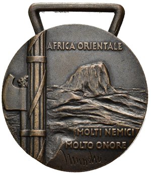 reverse: Medaglie Italiane – Regno D’Italia – Vittorio Emanuele III (1900-1945) –Ventennio Fascista – AOI– Conquista Etiopia - Regia Zecca Lettera A. Medaglia, con cambretta, commemorante le operazioni militari italiane svolte nel 1935-36 in Africa Orientale Italiana (AOI). Istituita con R.D. 27.4.1936 n. 1150, per i titoli acquisiti dal 3.10.1935 al 5.5.1936 (occupazione di Addis Abeba) nella campagna italo-etiopica. Al dritto il busto dell imperatore Vittorio Emanuele III volto a sinistra, intorno la scritta VITT EM III RE D ITALIA IMP DI ETIOPIA, in basso sotto al collo lettera 