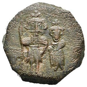 obverse: COSTANTE II con COSTANTINO IV (641-668). Follis per Siracusa. AE (g 7,72). Figure coronate frontali di Costante, in abito militare con croce lunga, e Costantino con clamide e globo crucigero. R/ Grande M sormontata da monogramma; SCL sotto. MIB 209; DOC 180; Sear 1109. BB. Nr.Reg. 612/24