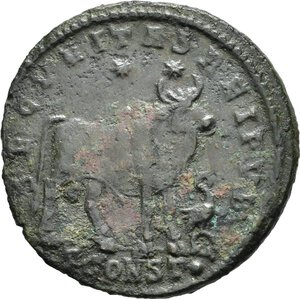 reverse: GIULIANO II il Filosofo (361-363) AE 2 per Costantinopoli. D/ Busto diad. e corazzato a ds. R/ Bue api a ds.; sopra, due stelle; sotto, un aquila con una corona nel becco. AE. (g. 8.49 mm. 28) RIC 320; LRBC 469. Raro qBB nr.reg. 578/24