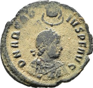 obverse: ARCADIO I (383-408). Costantinopoli. Maiorina o AE2. AE (4,25 g). D/ D N ARCADIVS P F AVG, busto diademato, drappeggiato e corazzato a destra, ch impugna scudo e lancia, incoronato in alto da manus dei; GLORIA ROMANORVM, Arcadio, in abiti militari, regge un labaro e poggia un braccio su uno scudo; accanto a lui un prigioniero; in esergo CONS*. RIC IX 53b. BB. nr.reg.592/24