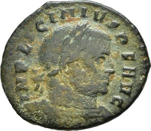 obverse: LICINIO I (308-324). Roma. Nummus. 314-315 circa. AE (2,99 g). D/ IMP LICINIVS P F AVG, busto laureato, corazzato, con drappeggio sulla spalla, a destra; R/ SOLI INVICTO COMITI, il Sole, con clamide, stante a sinistra, solleva la destra in segno di saluto e regge un globo; nel campo / R - F / X /; in esergo R-S. RIC VII 29. (NON COMUNE). qBB nr.reg.593/24