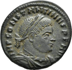 obverse: COSTANTINO I (307-337). Roma. Nummus. 314-315 circa. AE (3,29 g). D/  IMP CONSTANTINVS P F AVG, busto laureato, corazzato e drapeggiato a destra; R/ SOLI INVICTO COMITI, il Sole, con clamide, stante a sinistra, solleva la destra in segno di saluto e regge un globo; nel campo / R - F / X /; in esergo R-S. RIC VII 27.qSPL nr.reg.593/24