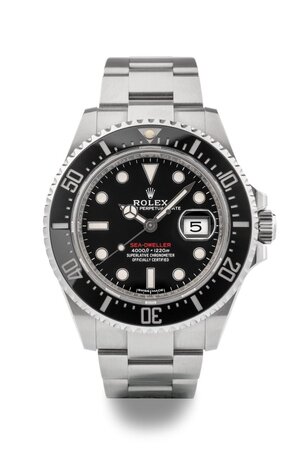 obverse: ROLEX Sea-Dweller. Movimento con calibro 3235 a carica automatica. Referenza 126600. Seriale alfanumerico. Cassa in acciaio con diametro da 43mm.  Dial nero (MK1) con indici luminescenti. Finestra per la data al 3. Ore, minuti e secondi al centro. Ghiera unidirezionale in acciaio con lunetta in ceramica. Valvola per la fuoriuscita dell’elio ad ore 9. Bracciale Oyster in acciaio originale. Chiusura deployante. Vetro zaffiro. Fondello a pressione. Anno 2017. Orologio pari al nuovo, forse solo messo a misura. Eccezionalmente custodito, perfettamente funzionante. 