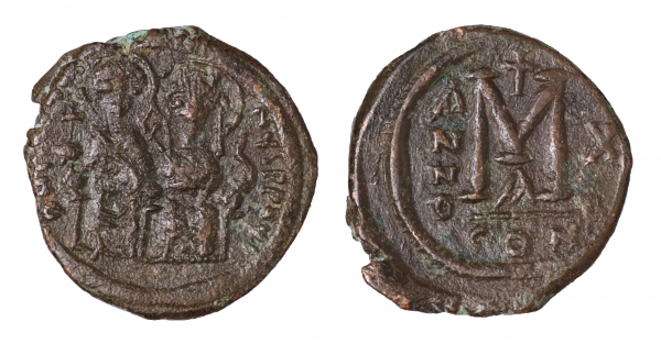 Justin II AD 565-572. AE.Follis, struck AD 564/565. Mint of Constantinople. 13.75 gr. - 29.73 mm. O: foto 1
