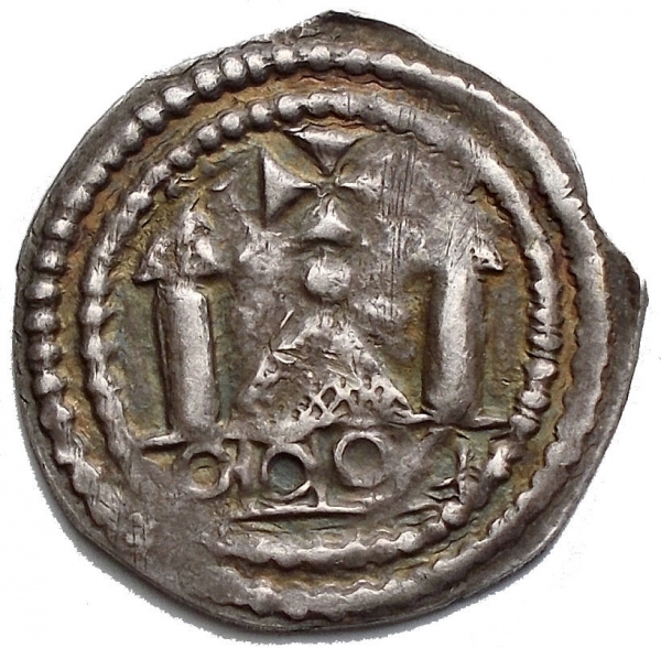Bracteate in Ag to be cataloged grams 0.98 mm 18.5. Good conservation. Beautiful light patina foto 1