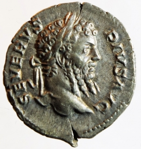 Impero Romano. Settimio Severo. 193-211 d.C. Denario. Ag-Ae. D/ SEVERVS PIVS AVG Testa laureata a de foto 1