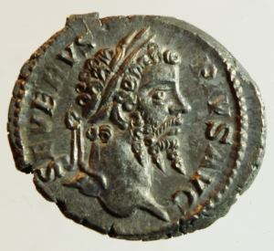 Impero Romano. Settimio Severo. 193-211 d.C. Denario. Ag. D/ SEVERVS PIVS AVG. Testa laureata a dest foto 1