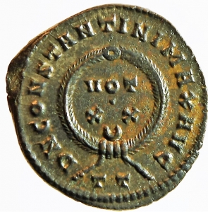 Impero Romano. Costantino I. 306-337 d.C. Follis. AE. D/ CONSTAN-TINVS AVG Busto laureato a destra. foto 1