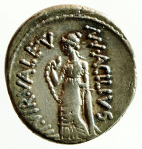 Repubblica Romana. Gens Acilia. Manius Acilius Glabrio. 49 a.C. Denario. D/ SALVTIS. Testa della Sal foto 1