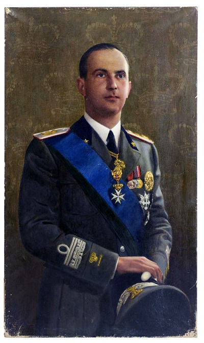 Umberto di Savoia, principe di Piemonte, in uniforme nei primi anni '30