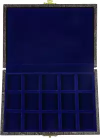 Item image: Astuccio mignon in velluto blu 15 caselle